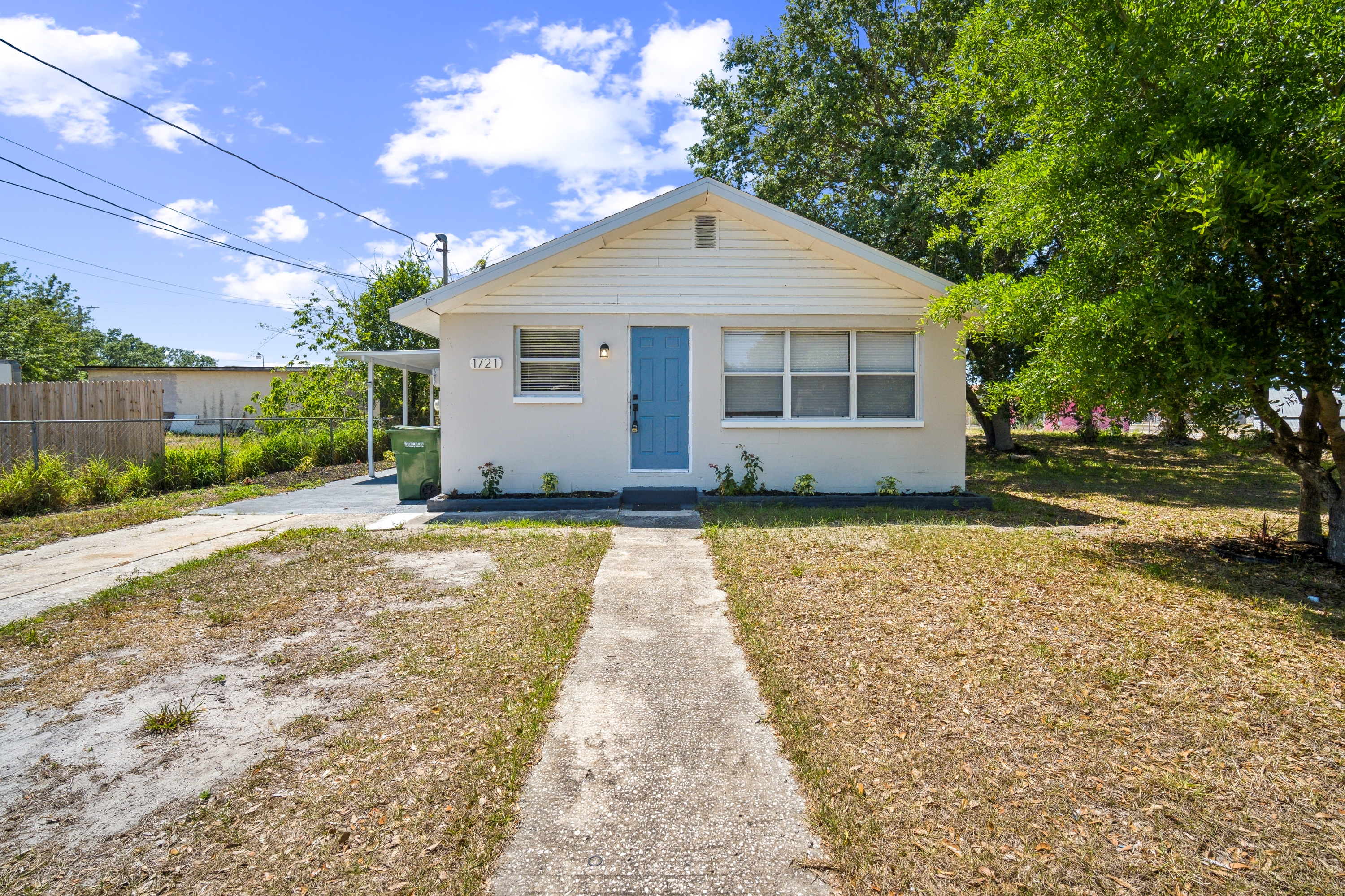 1721 Broxey Court Northeast
